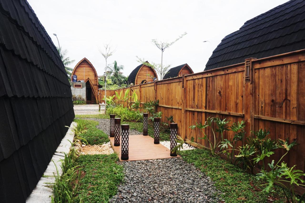 Collection O 9 Villa Ubud Аньер Экстерьер фото